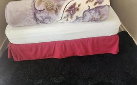 Hunters Nest Guest House Mafikeng